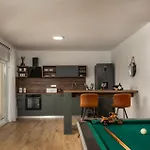 بيت للعطل Deep *