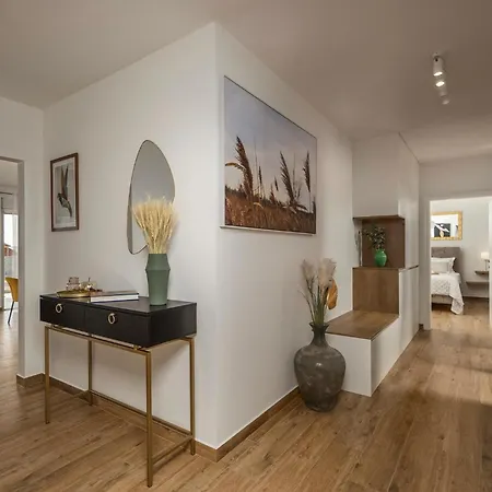 Deep 马斯莱尼察