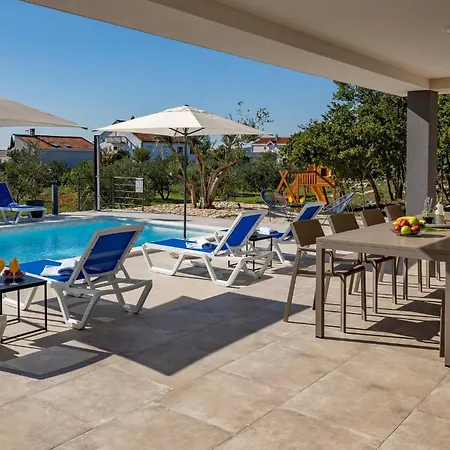 Deep Hébergement de vacances Maslenica