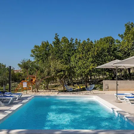 Deep Holiday home Maslenica