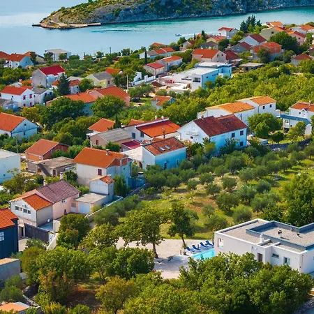 Deep Maslenica