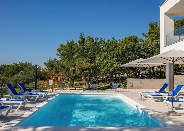 Deep 펜션 마슬레니차